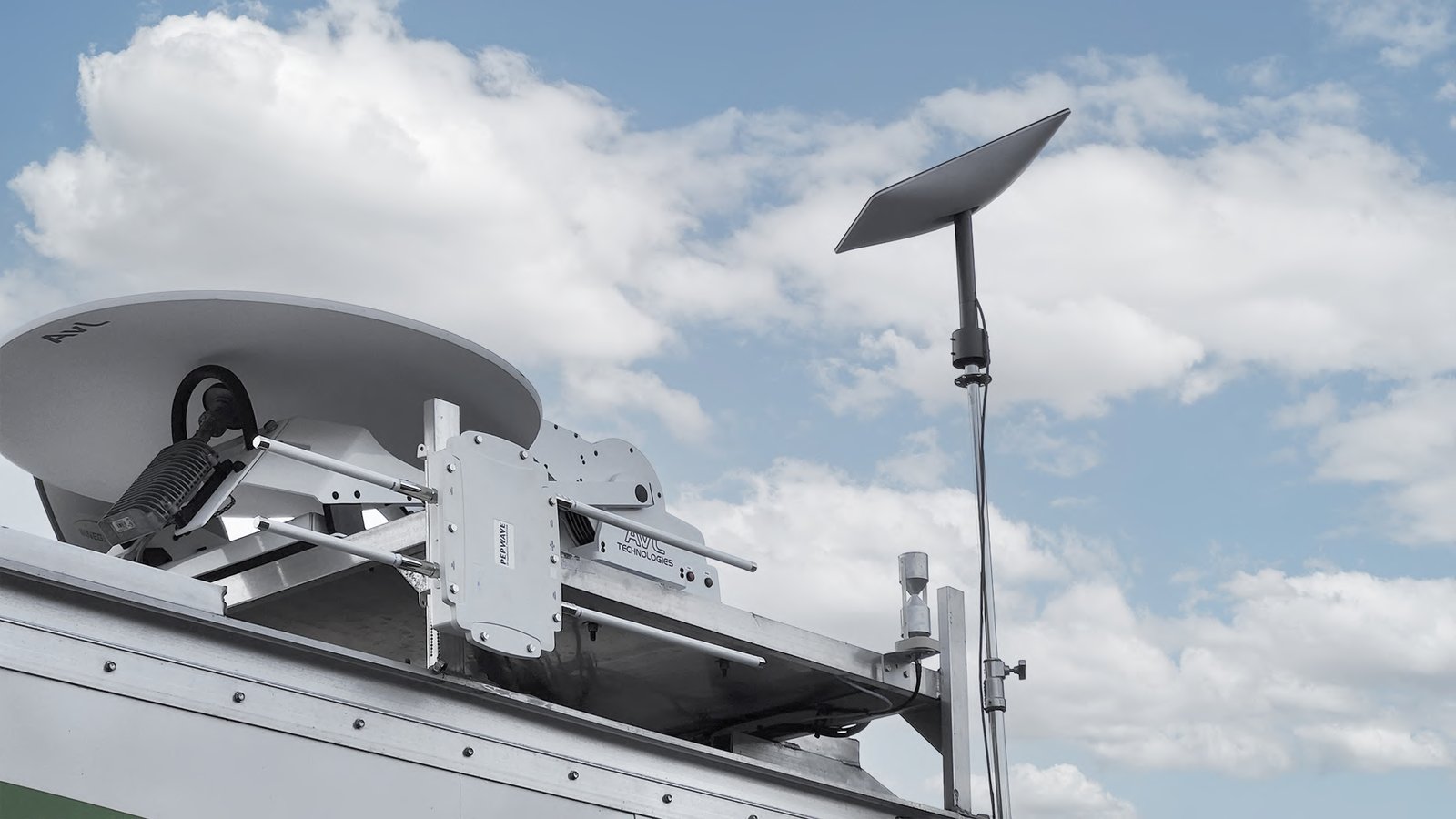 Mobile clinic platform with Starlink and VSAT antennas — connectivity for sites the fibre network won't reach